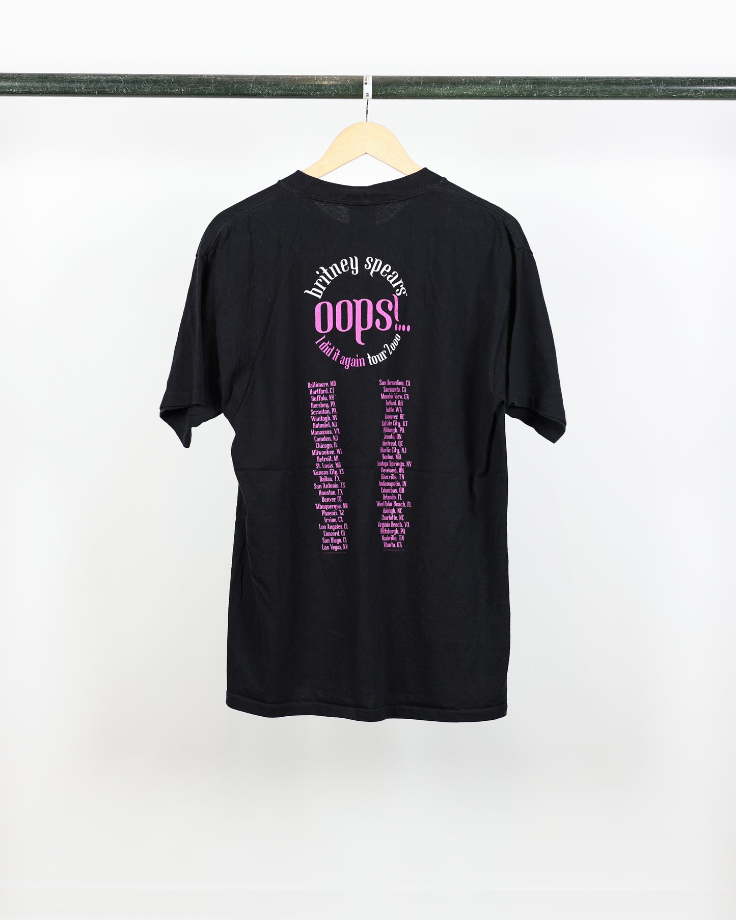 2000 Britney Spears 'Oops!...'