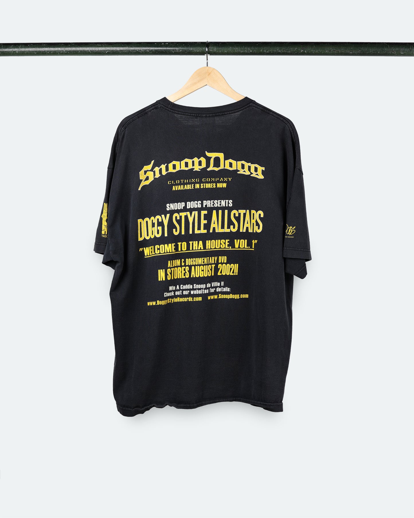 02' Snoop Dogg Presents