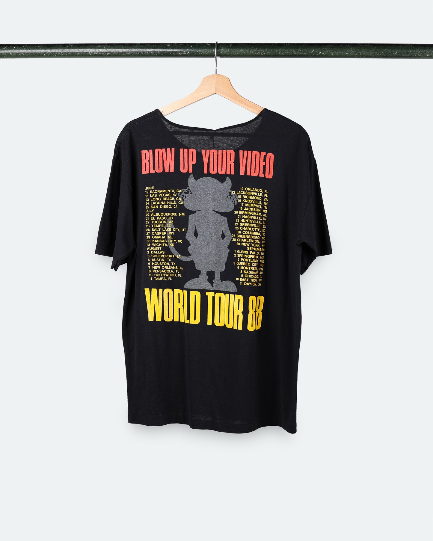 1988 AC/DC *Cut Neck