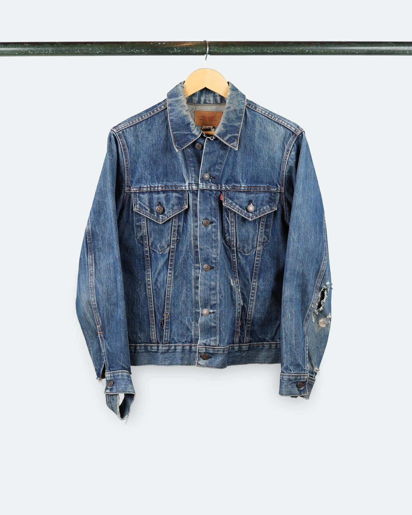 Vintage Levi's Big E *Ripped Cuffs