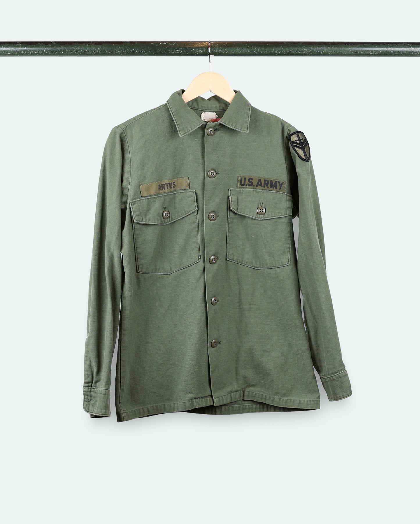 Vtg US Army 'Artus' Shirt
