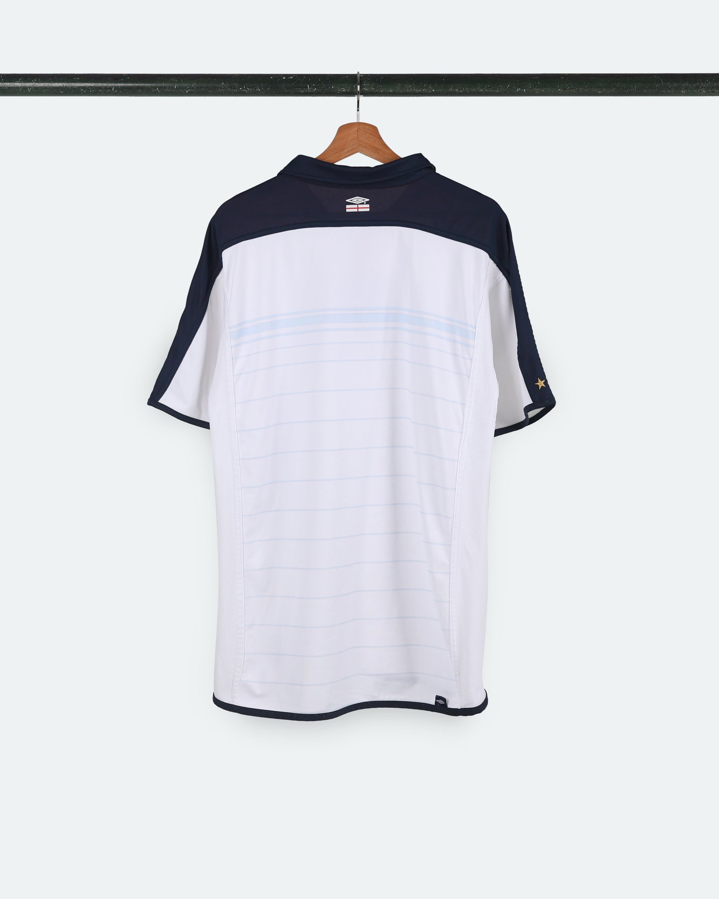 2003/05 England Reversible Soccer Jersey