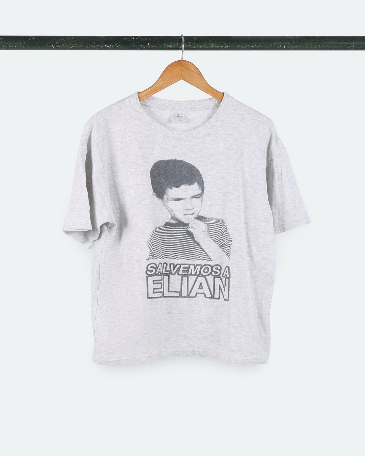 Y2K Elián González Tee