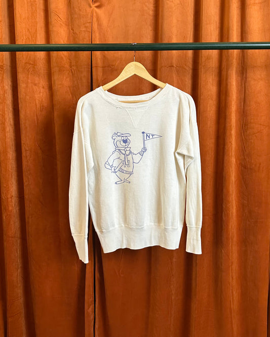 1963 Single V Yogi Bear Stencil Crewneck