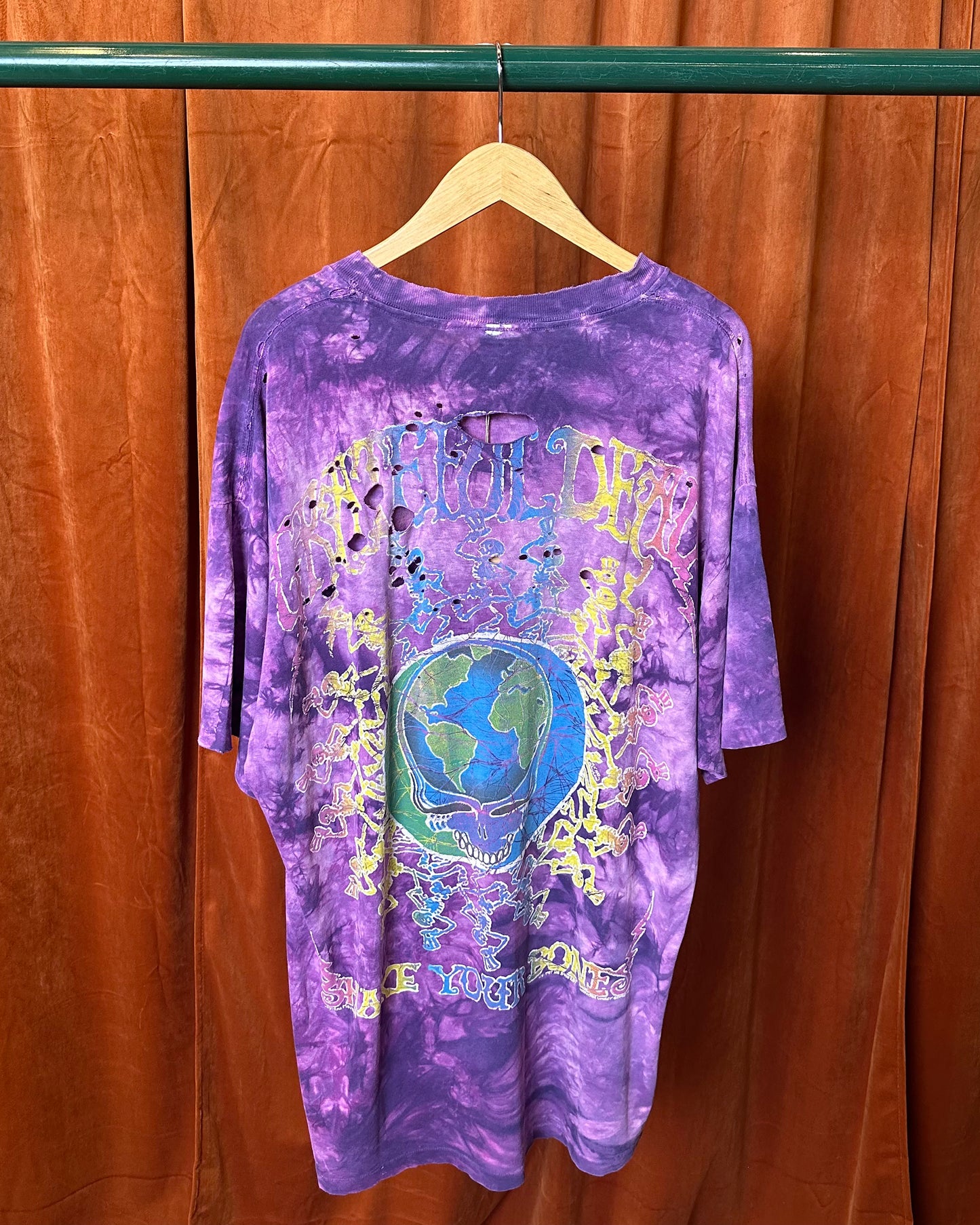 1994 Grateful Dead 'Shake Your Bones'